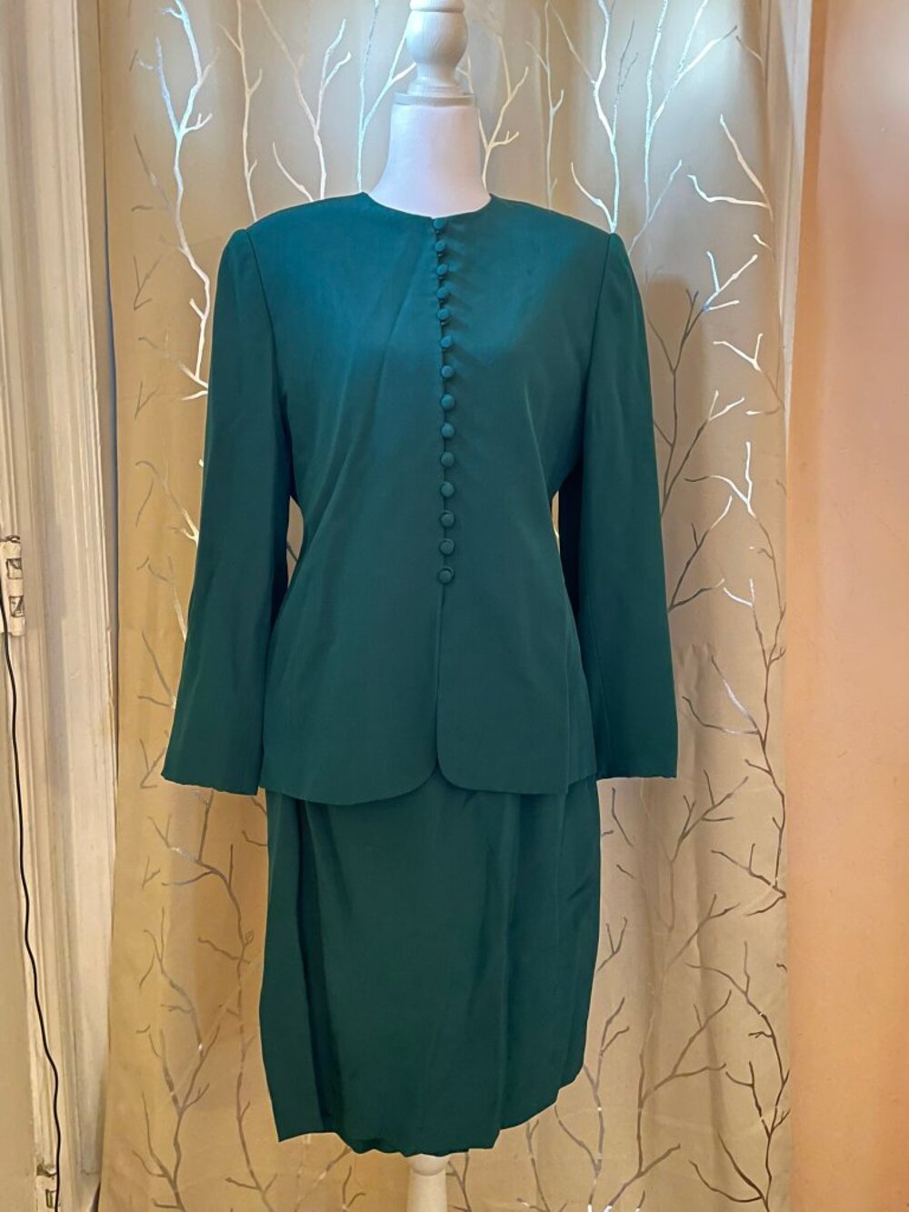 Valerie Stevens Silk Skirt Suit in Emerald Green